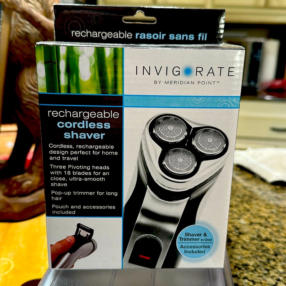 Invigorate rechargeable cordless shaver